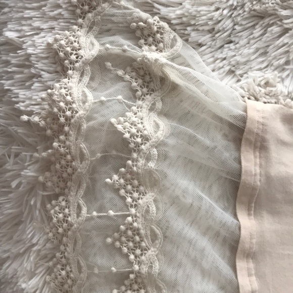 Lacy Top - Picture 2 of 2